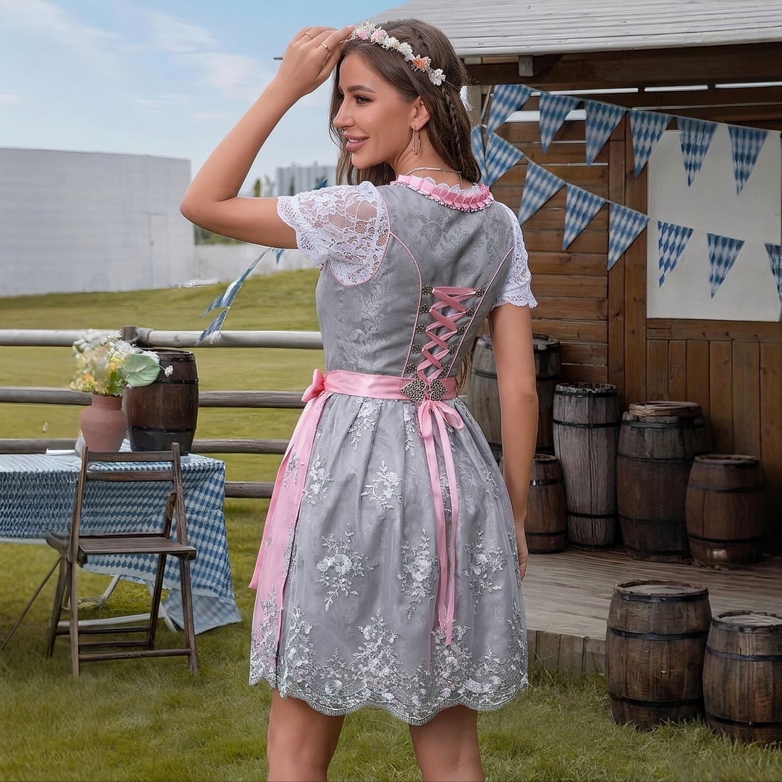 Kendra - Elegantes Dirndl für das Oktoberfest (Futter nicht enthalten)