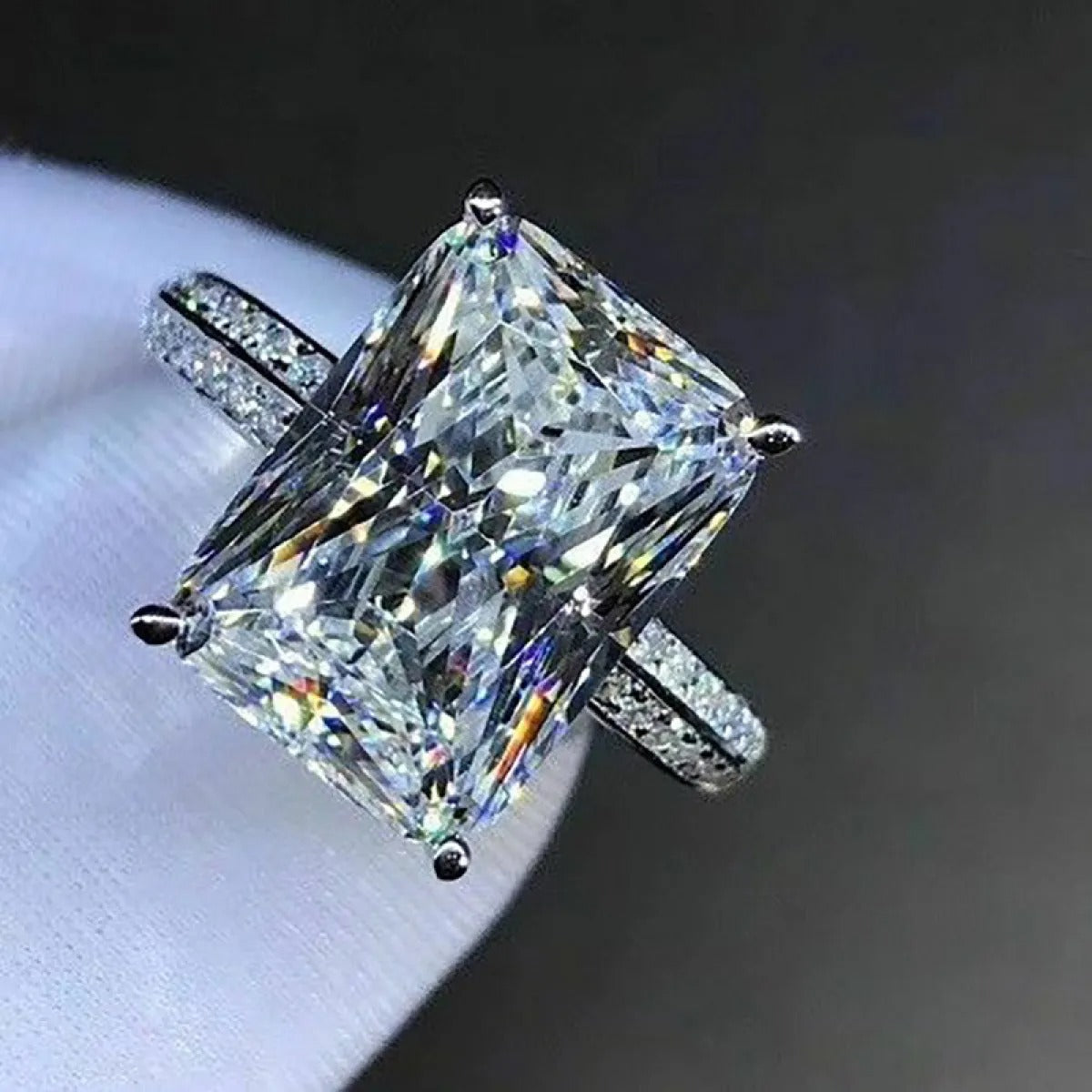 Jade – Statement-Ring mit großem Effekt