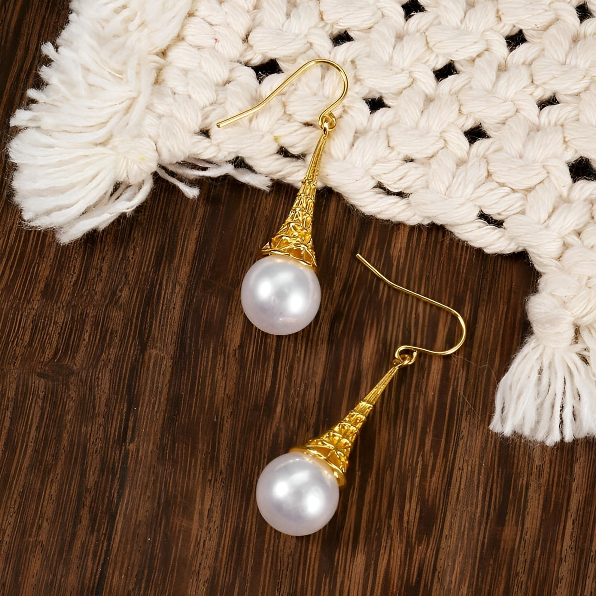 Feliza – Vintage-Ohrringe mit schwebenden Details
