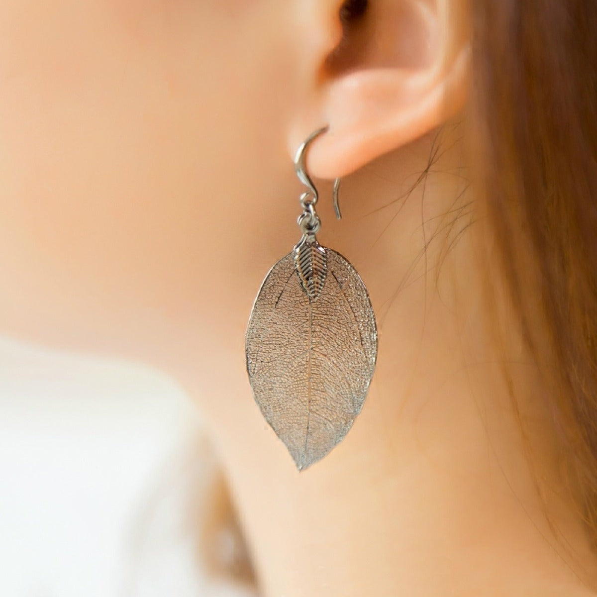 Larah – Ohrringe in Blattform im Boho-Stil