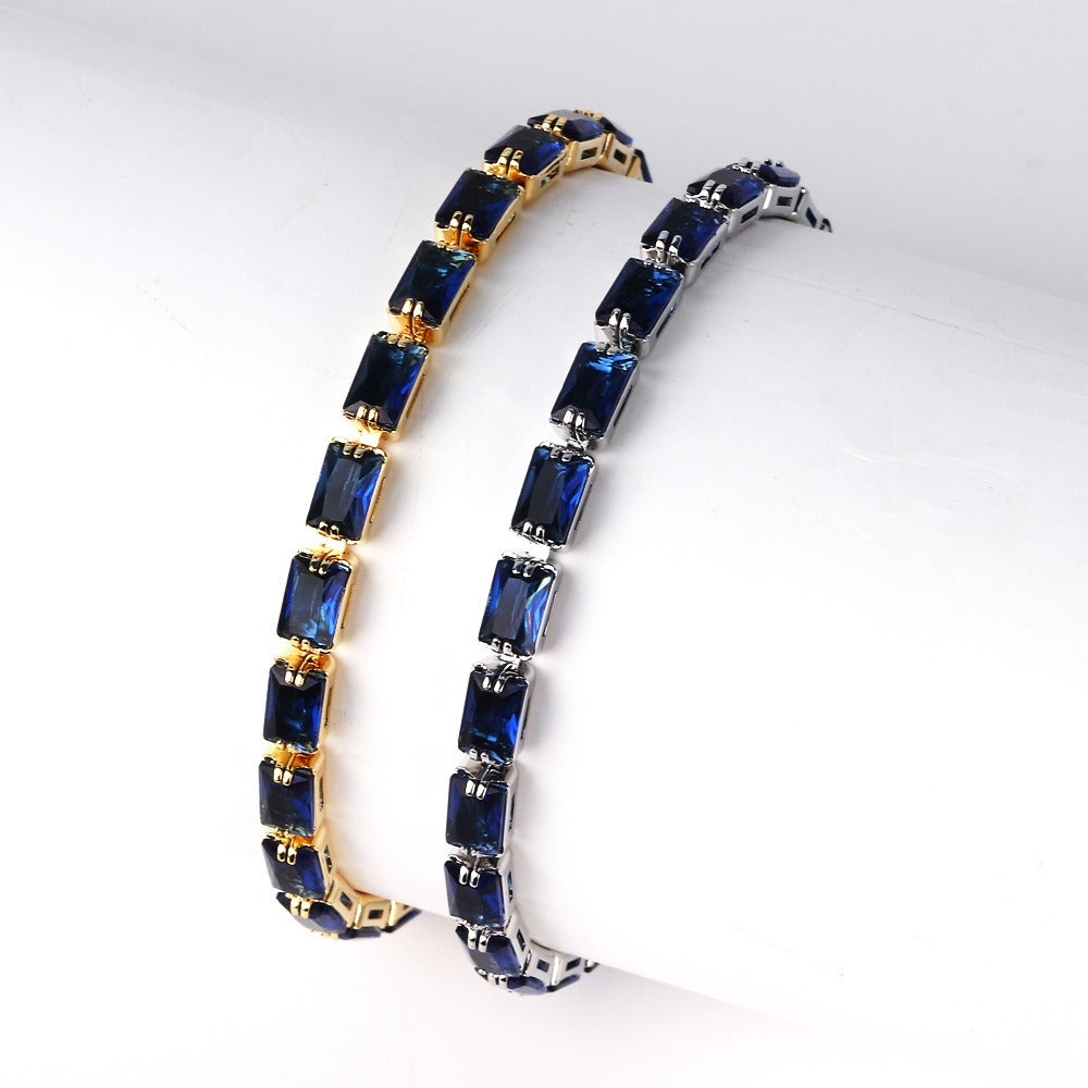 Mireda – Thalindra Armreif in Gold