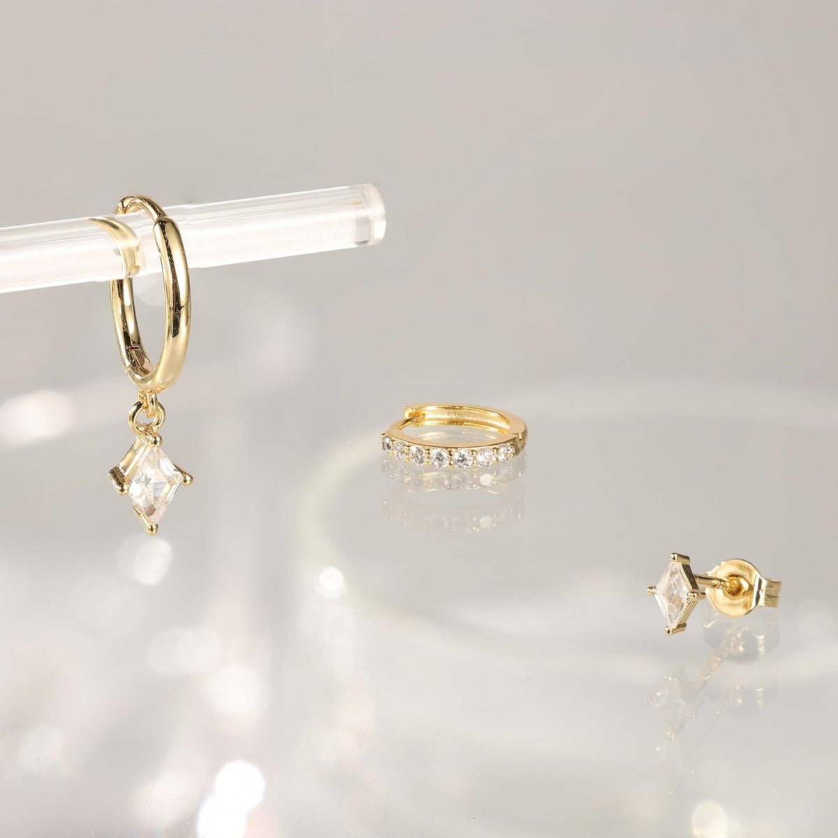 Azaria – Ohrring-Set mit glitzernden Anhängern