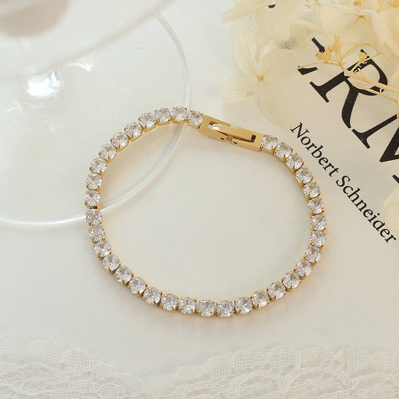 Zirea – Stilvolles Kettenarmband