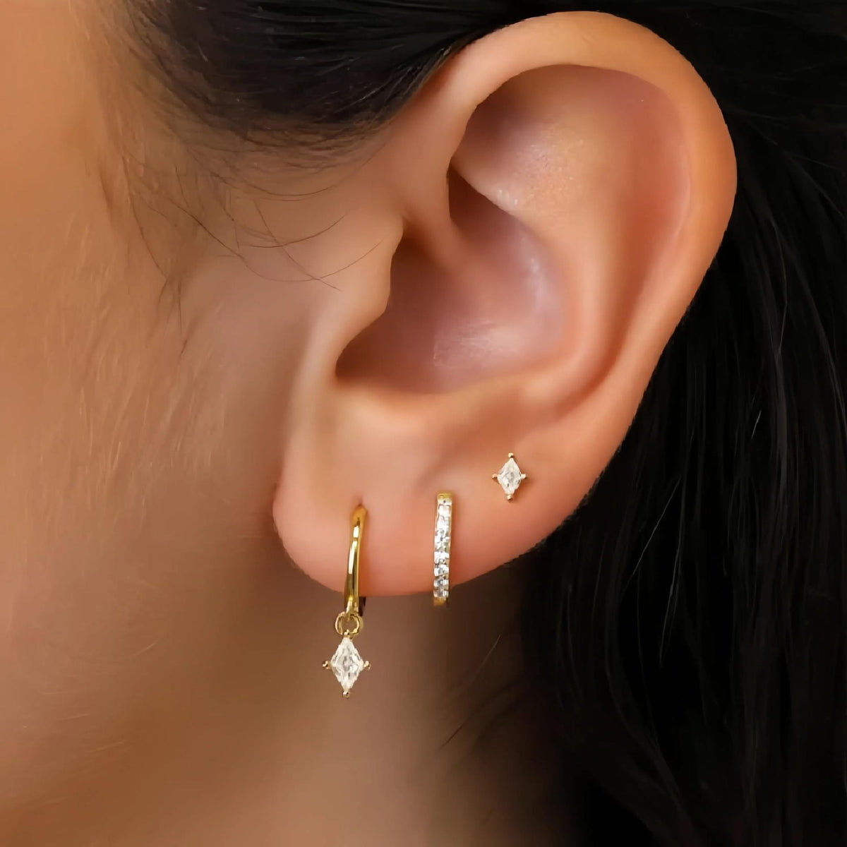 Azaria – Ohrring-Set mit glitzernden Anhängern